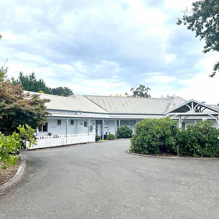 Stony Rise Cottage B&B เดวอนพอร์ต ภายนอก รูปภาพ