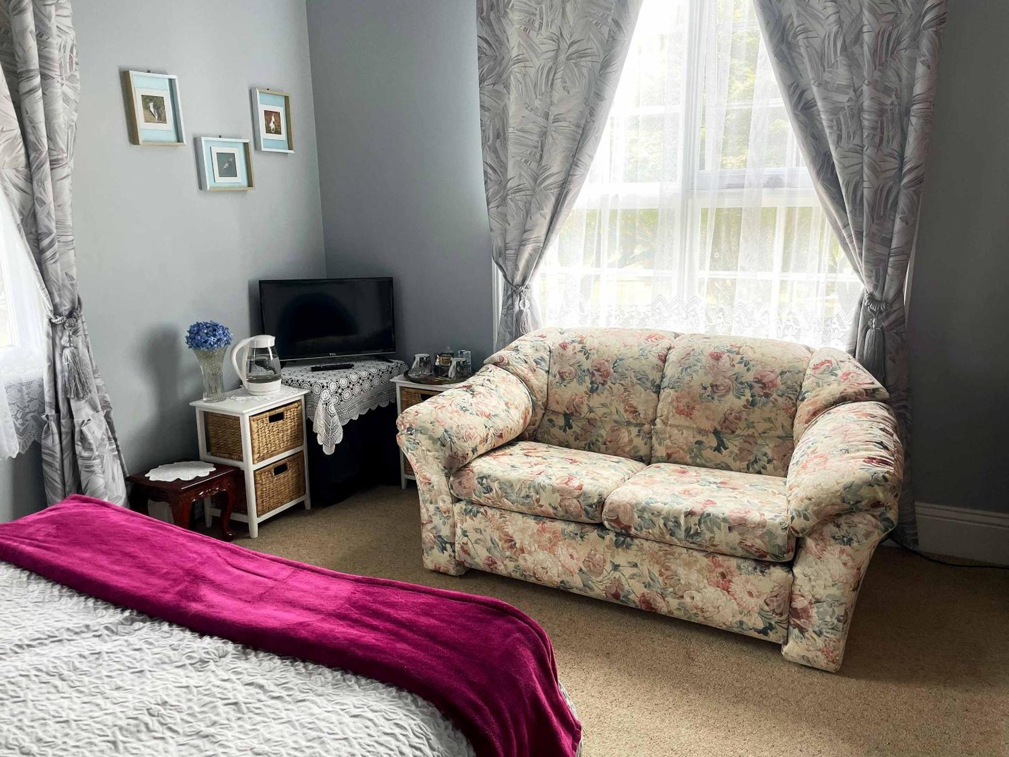 Stony Rise Cottage B&B เดวอนพอร์ต ภายนอก รูปภาพ